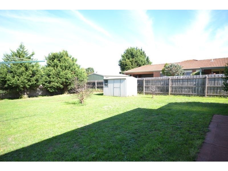 9 Browtop Road, Narre Warren VIC 3805