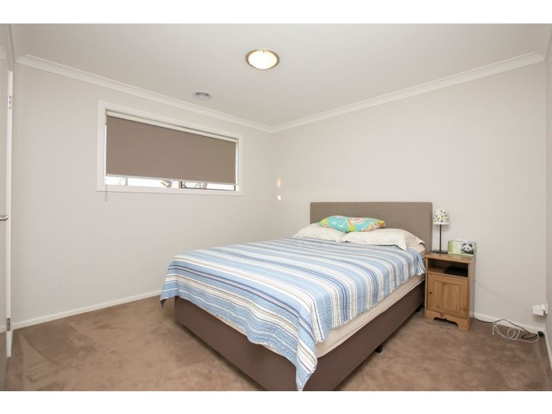 18 Ardent Crescent, Cranbourne East VIC 3977