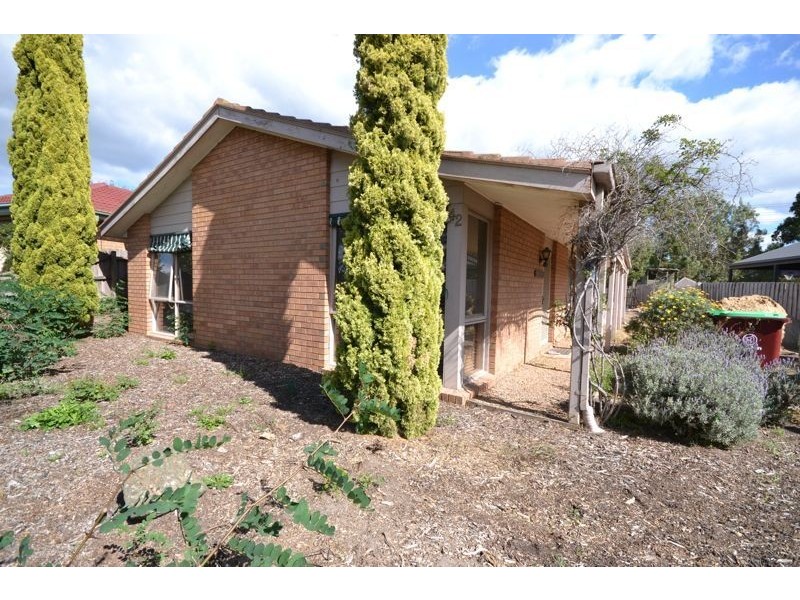 1/42 Toirram Crescent, Cranbourne VIC 3977