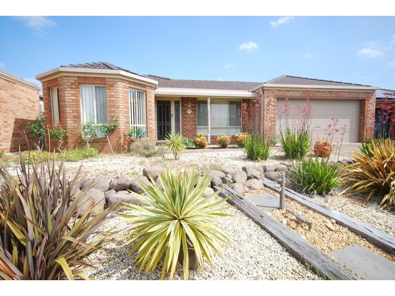11 Foxwood Drive, Cranbourne East VIC 3977