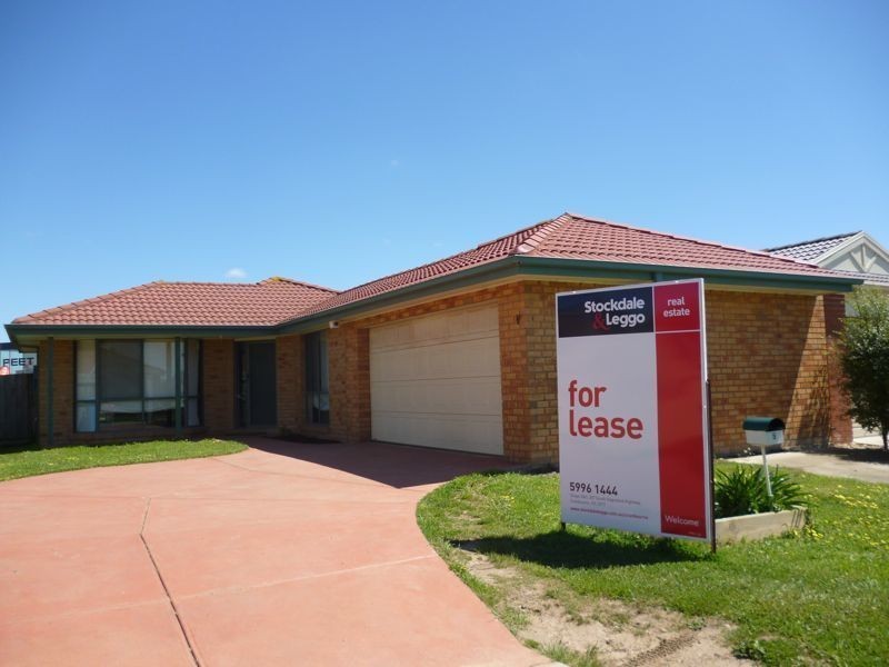 5 Greenmantle Close, Cranbourne VIC 3977