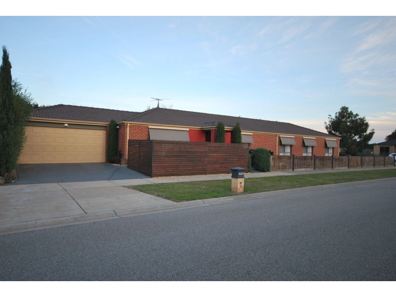 33 Gentle Annie Drive, Blind Bight VIC 3980