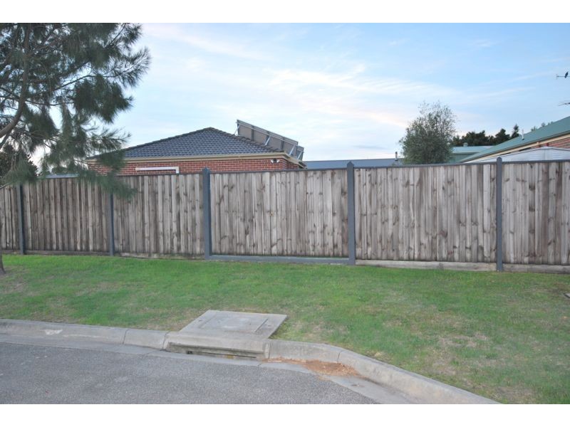 33 Gentle Annie Drive, Blind Bight VIC 3980