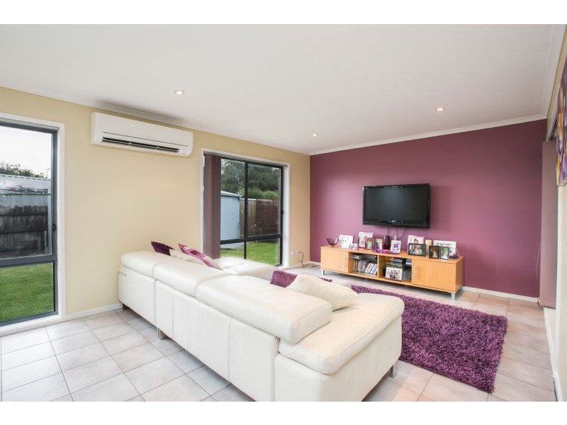 126 Courtenay Avenue, Cranbourne North VIC 3977