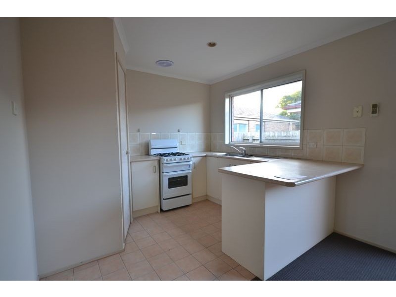 42 Jacinta Drive, Cranbourne West VIC 3977