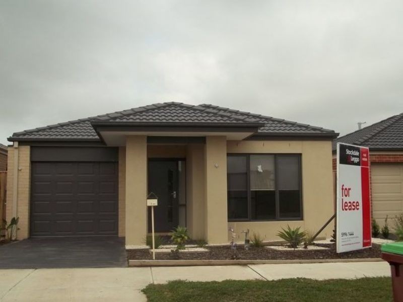 19 Autumn Fields Drive, Cranbourne North VIC 3977