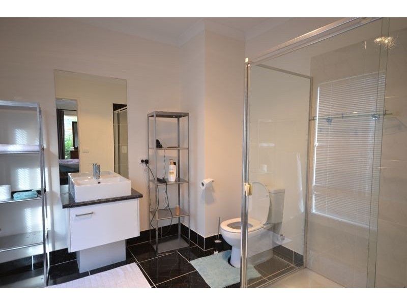 17 Golden Wattle Court, Cranbourne VIC 3977