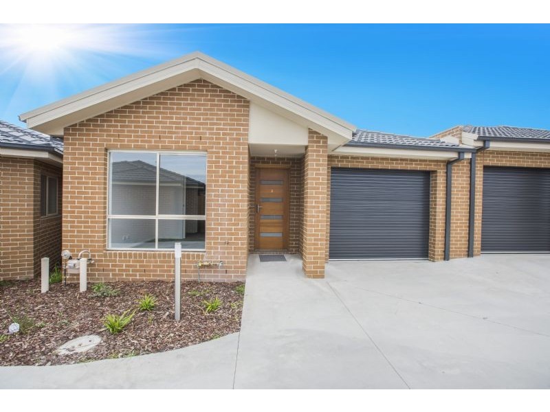 2/16-18 Phelan Drive, Cranbourne VIC 3977