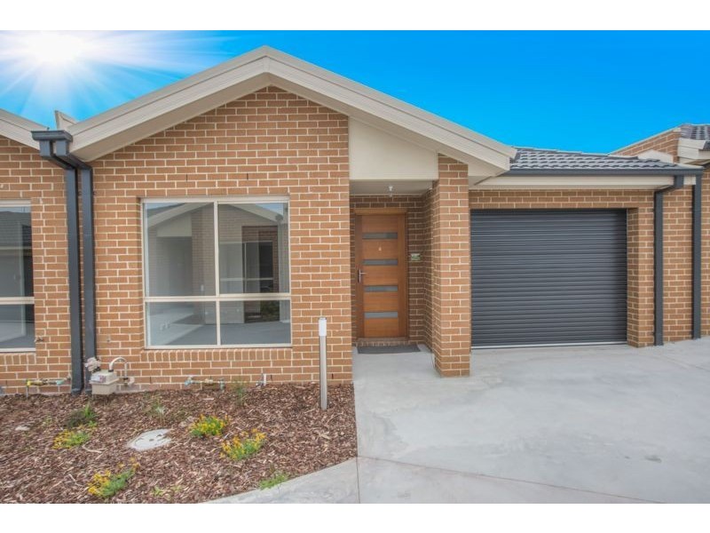 4/16-18 Phelan Drive, Cranbourne VIC 3977
