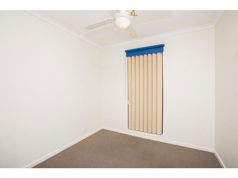 2/37 Cranbourne Drive, Cranbourne VIC 3977