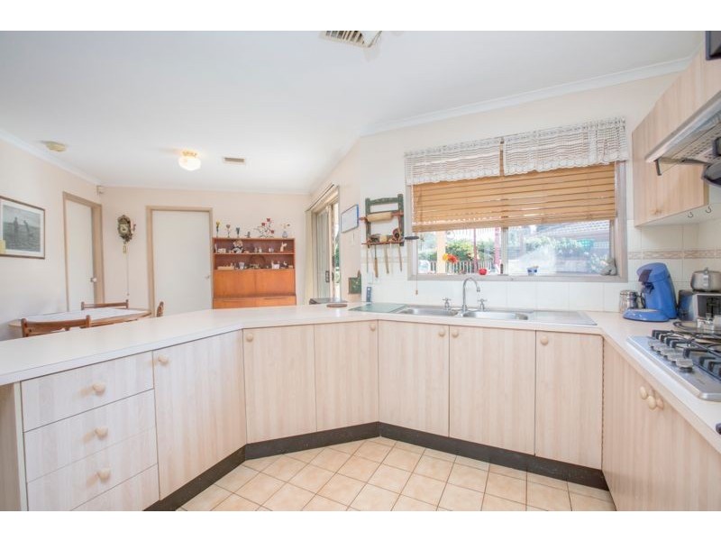 143 Monahans Road, Cranbourne West VIC 3977