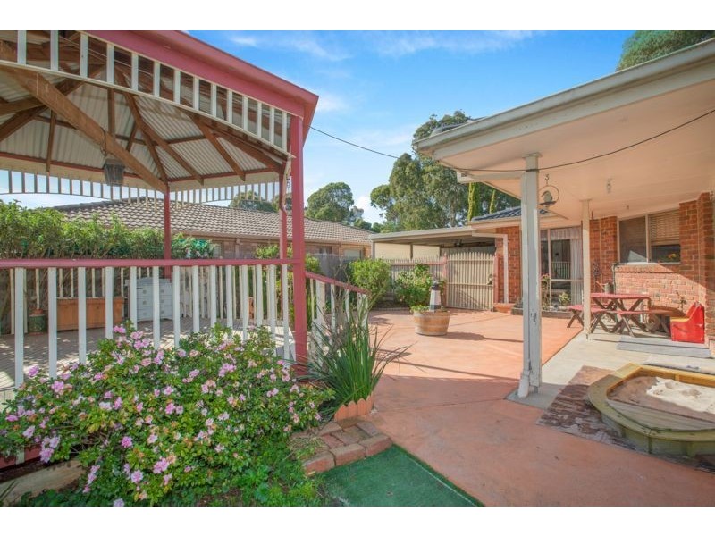 143 Monahans Road, Cranbourne West VIC 3977