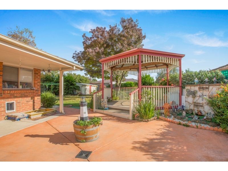 143 Monahans Road, Cranbourne West VIC 3977