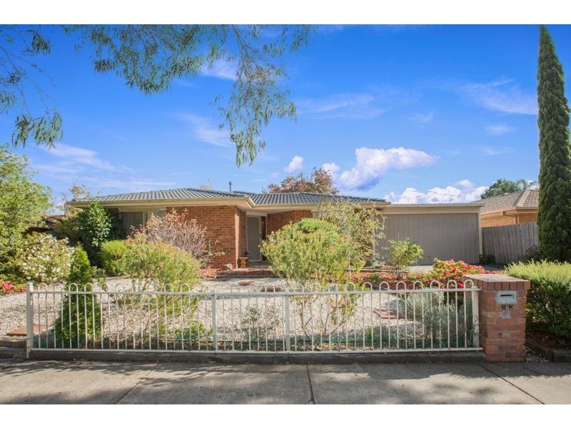 143 Monahans Road, Cranbourne West VIC 3977