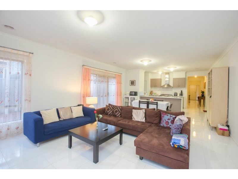 4 White Gum Way, Cranbourne North VIC 3977