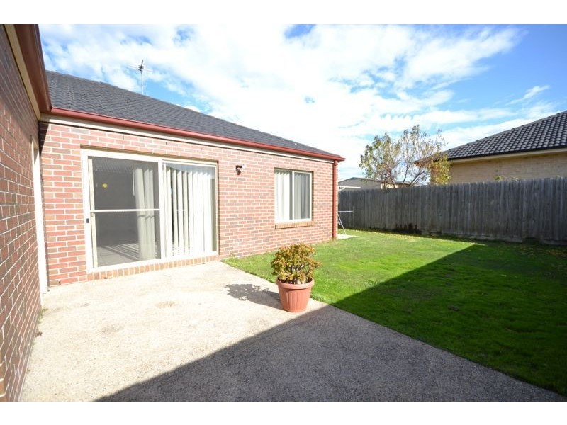 3 Cusack Way, Lynbrook VIC 3975