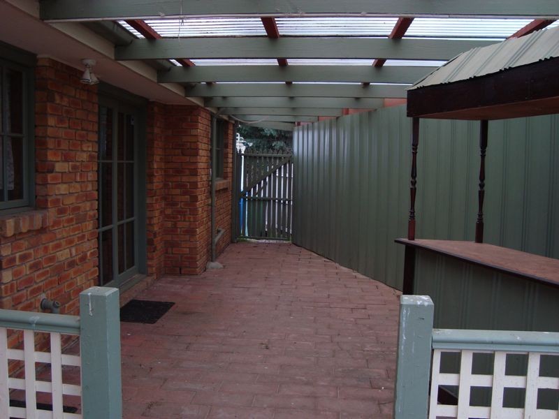 9 Filbert Court, Cranbourne North VIC 3977