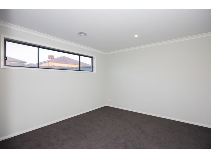 28 Merritt Avenue, Cranbourne VIC 3977