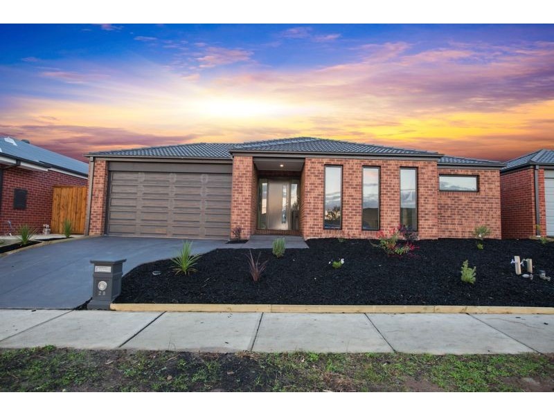28 Merritt Avenue, Cranbourne VIC 3977