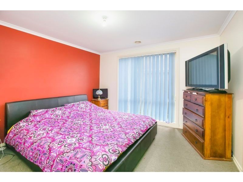 40 Raisell Road, Cranbourne West VIC 3977
