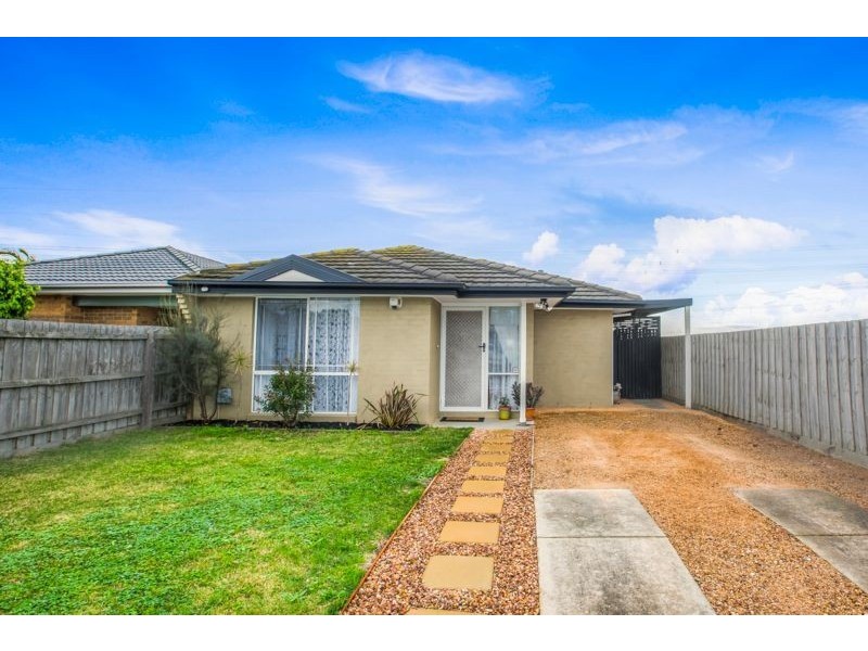 58 Rachel Drive, Cranbourne North VIC 3977