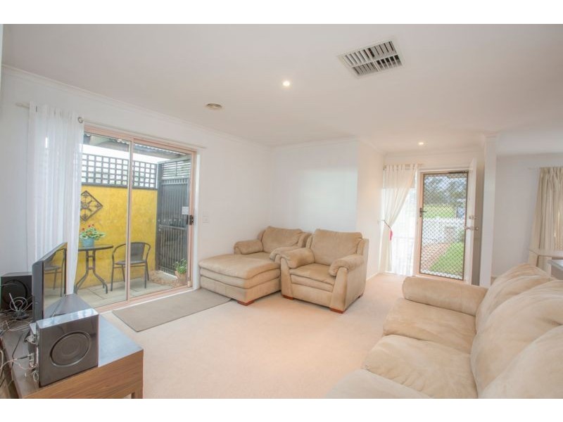 58 Rachel Drive, Cranbourne North VIC 3977