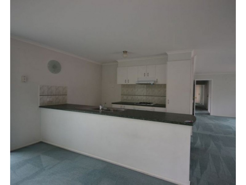 12 Lassiter Court, Narre Warren VIC 3805