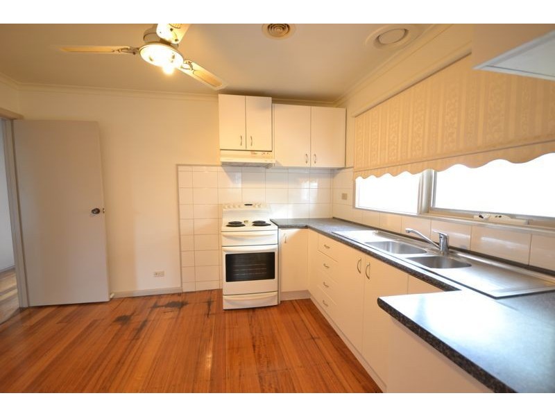 1/27 Harry Street, Cranbourne VIC 3977