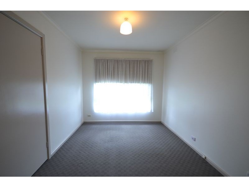 1/27 Harry Street, Cranbourne VIC 3977
