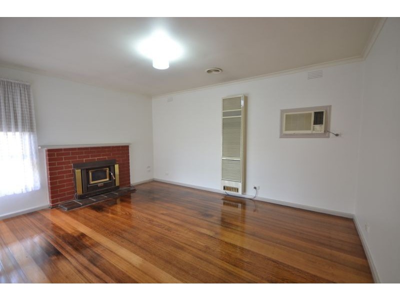 1/27 Harry Street, Cranbourne VIC 3977