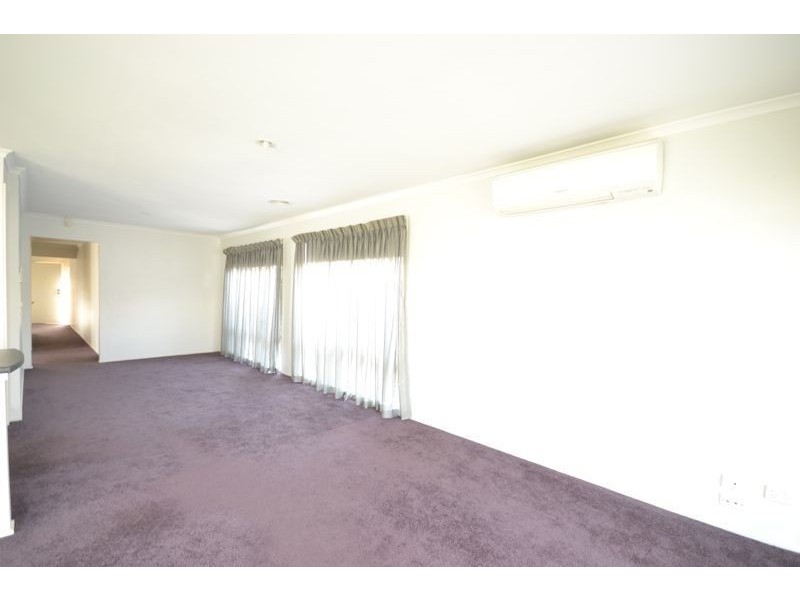 13 Menindee Terrace, Narre Warren VIC 3805