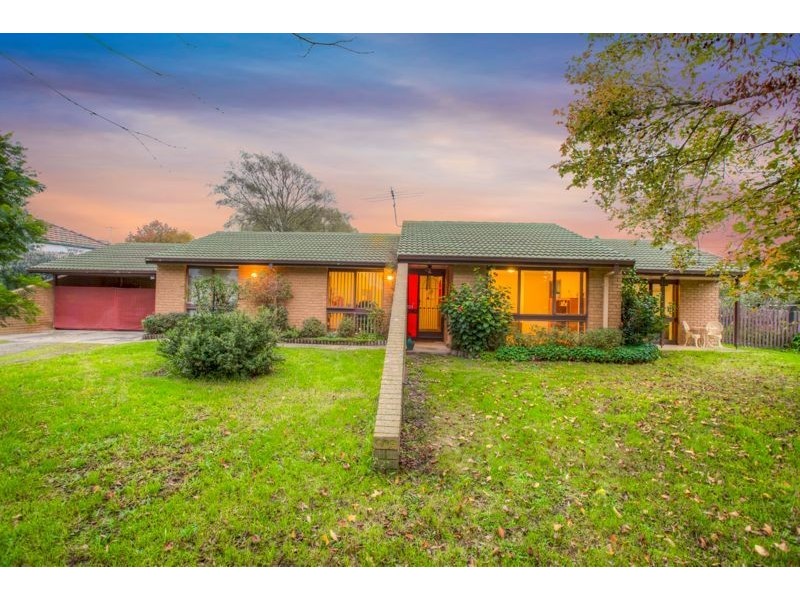 16 Oroya Grove, Clyde VIC 3978