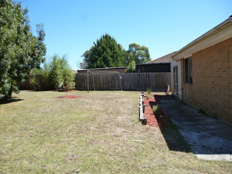36 Chomley Street, Cranbourne VIC 3977