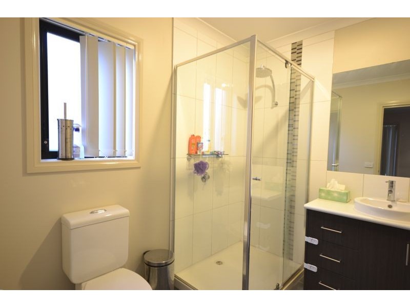 60 Thunderbolt Drive, Cranbourne East VIC 3977