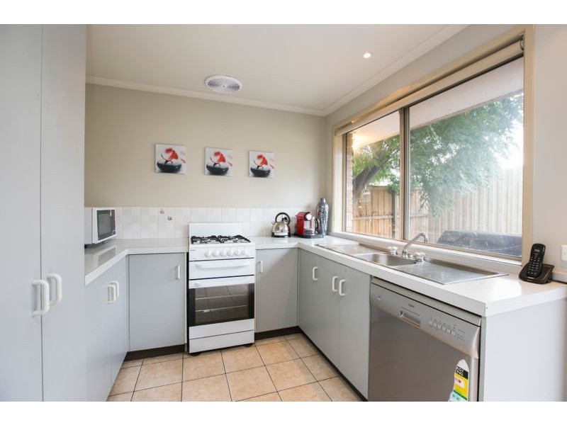 57 Courtenay Avenue, Cranbourne North VIC 3977