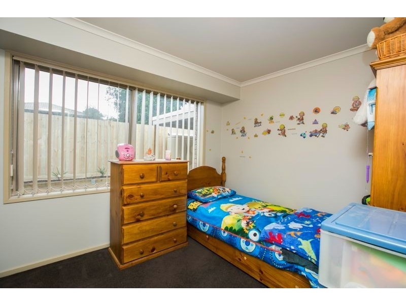 57 Courtenay Avenue, Cranbourne North VIC 3977