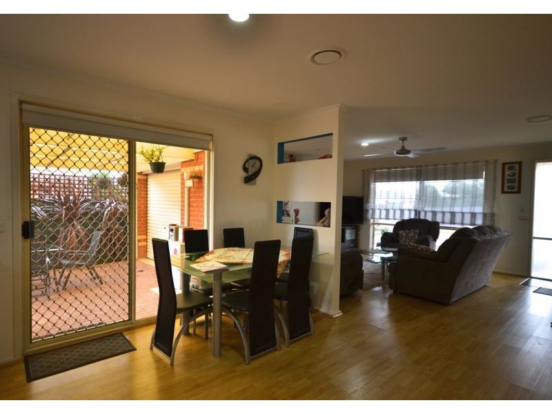 49A Lakeview Drive, Narre Warren South VIC 3805