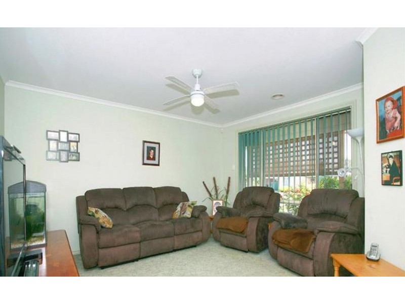 3 Rimes Close, Cranbourne West VIC 3977