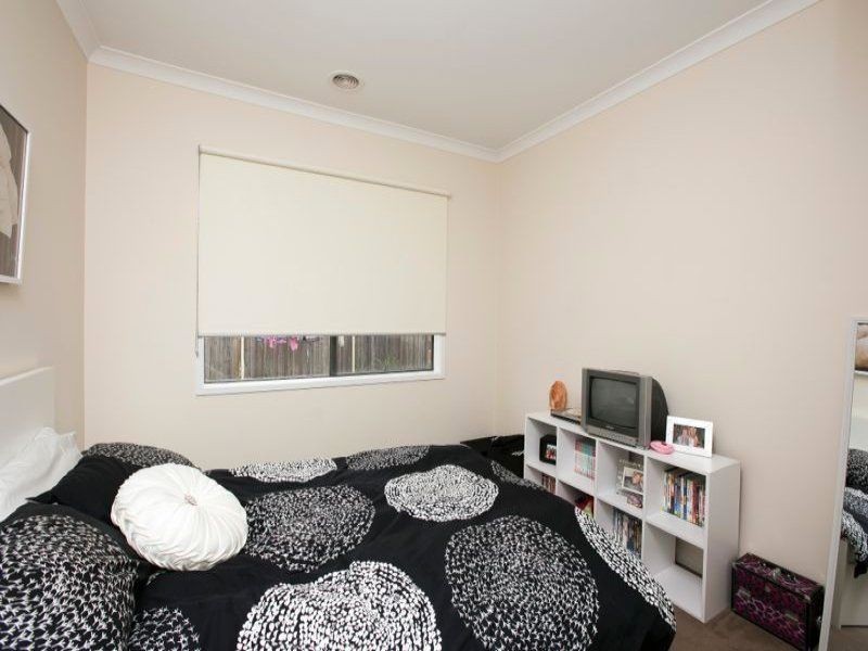 13 Beechtree Way, Cranbourne North VIC 3977