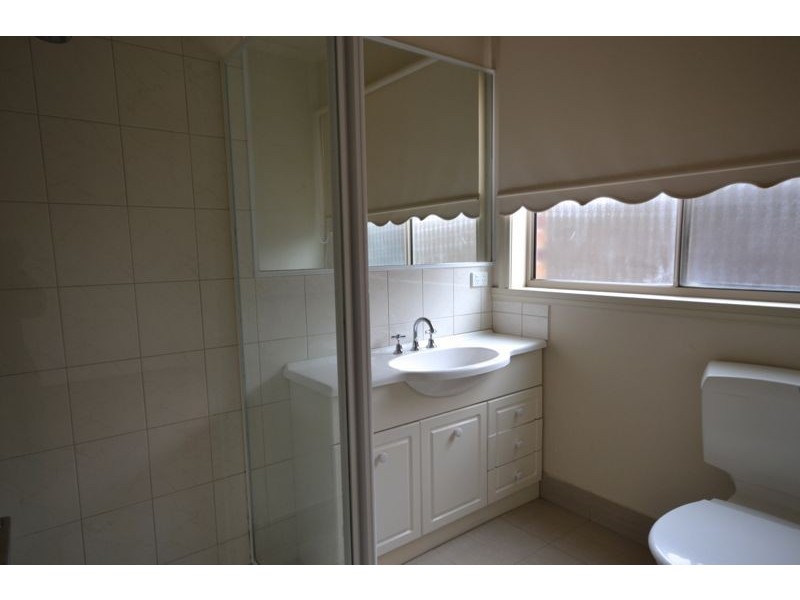 19 Ratcliffe Way, Lynbrook VIC 3975
