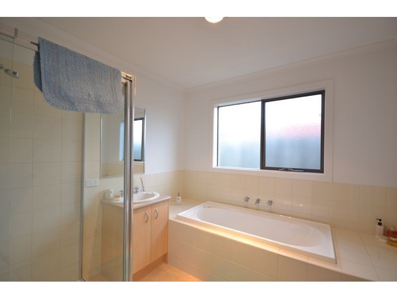 61 Kingdom Drive, Cranbourne VIC 3977