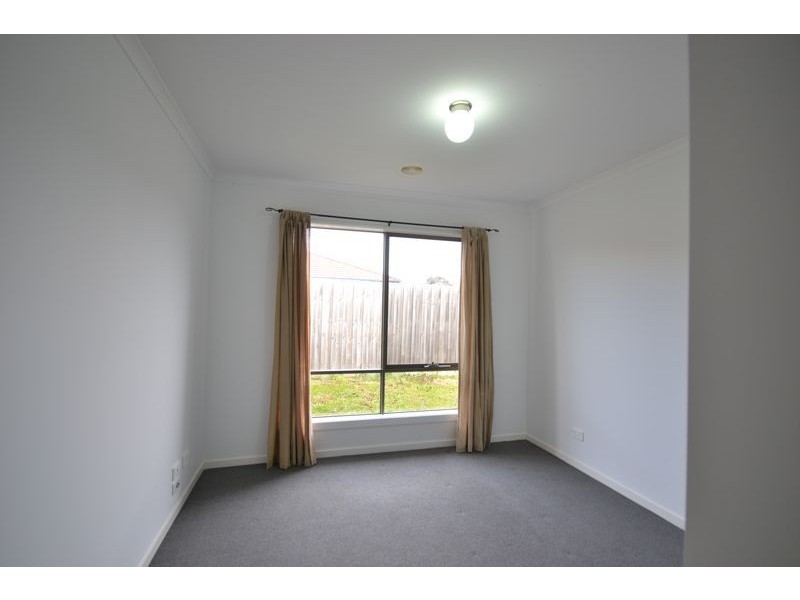 61 Kingdom Drive, Cranbourne VIC 3977