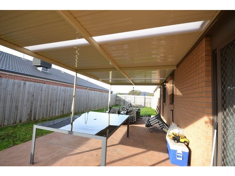 61 Kingdom Drive, Cranbourne VIC 3977