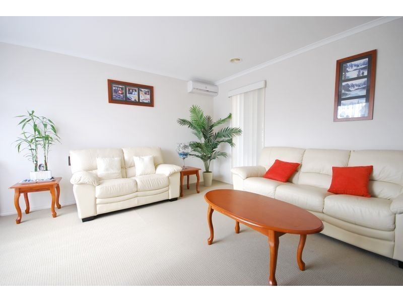 31 Briarcrest Drive, Cranbourne East VIC 3977