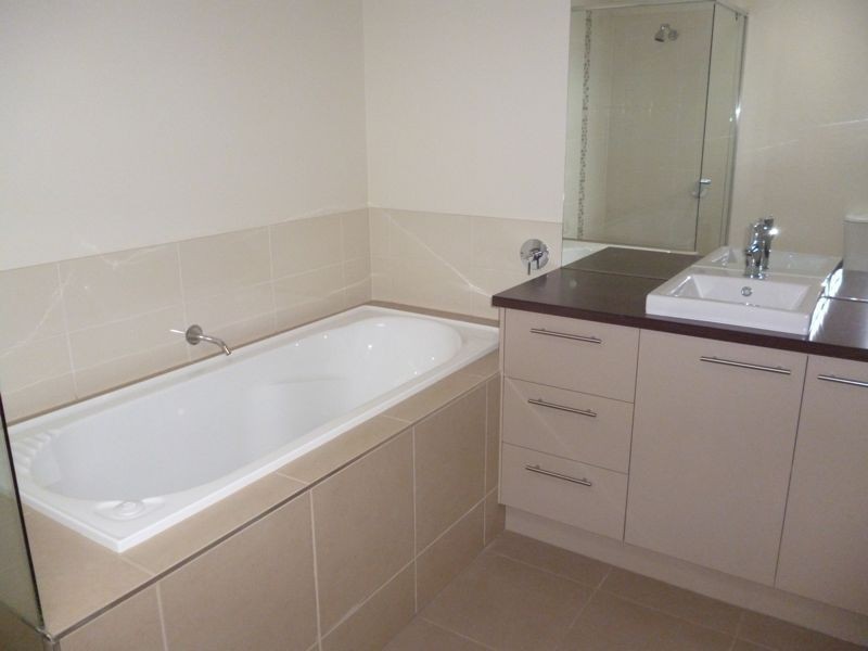 26 Murgese Circuit, Clyde North VIC 3978