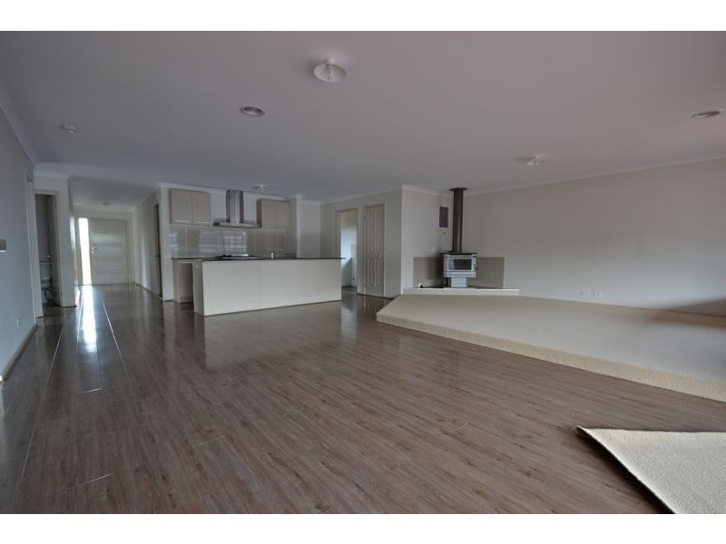 5 Shorey Place, Cranbourne West VIC 3977