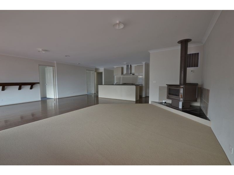 5 Shorey Place, Cranbourne West VIC 3977