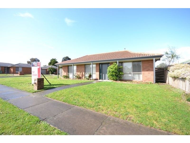 1/54 Elizabeth Street, Cranbourne North VIC 3977