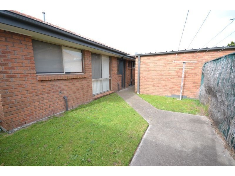 1/54 Elizabeth Street, Cranbourne North VIC 3977
