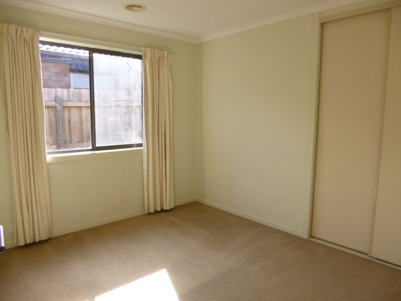 40 Sing Crescent, Berwick VIC 3806